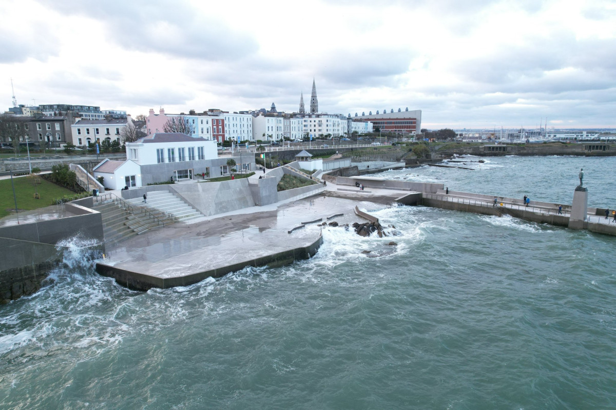 Przebudowa łaźni Dún Laoghaire w Dublinie